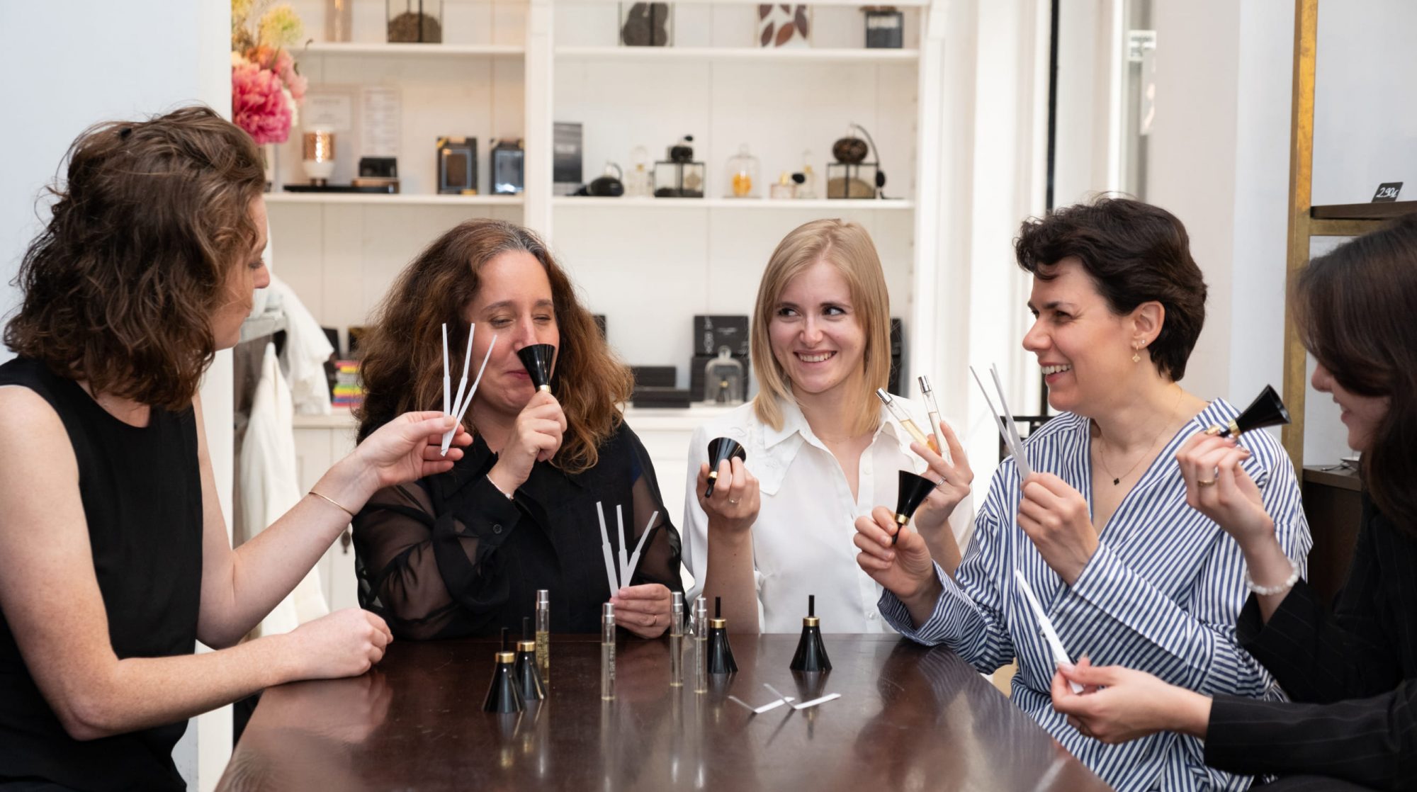 Boldspace-consumer-pr-press-office-content-activation-social-digital-dans-le-noir-campaign-event-perfume-testing