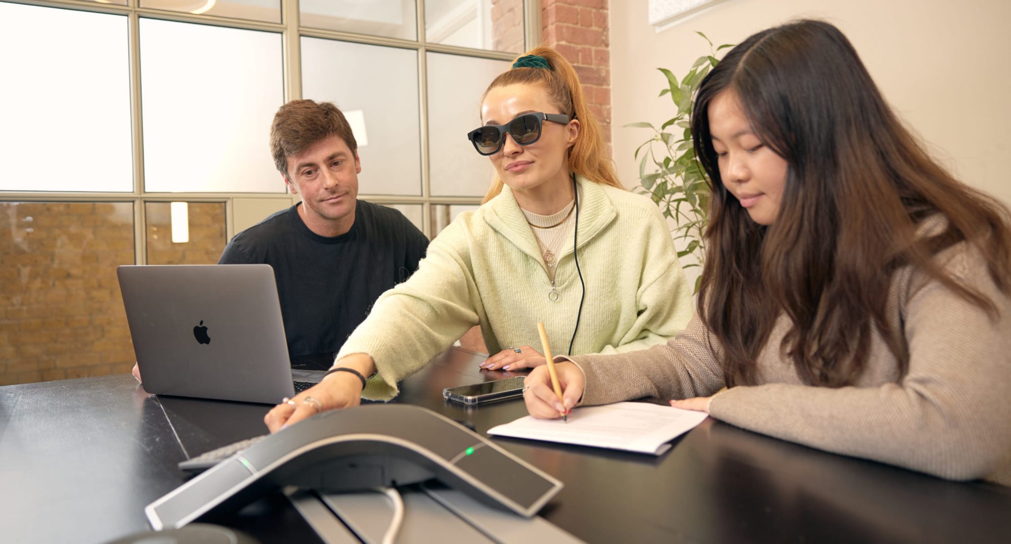 Boldspace-consumer-pr-press-office-content-activation-social-digital-xrai-glass-campaign-photography